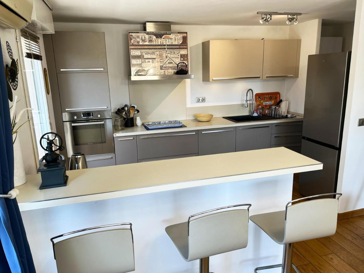Appartement 84M² Avec 2 Parkings Privatifs Villeneuve-Loubet Buitenkant foto