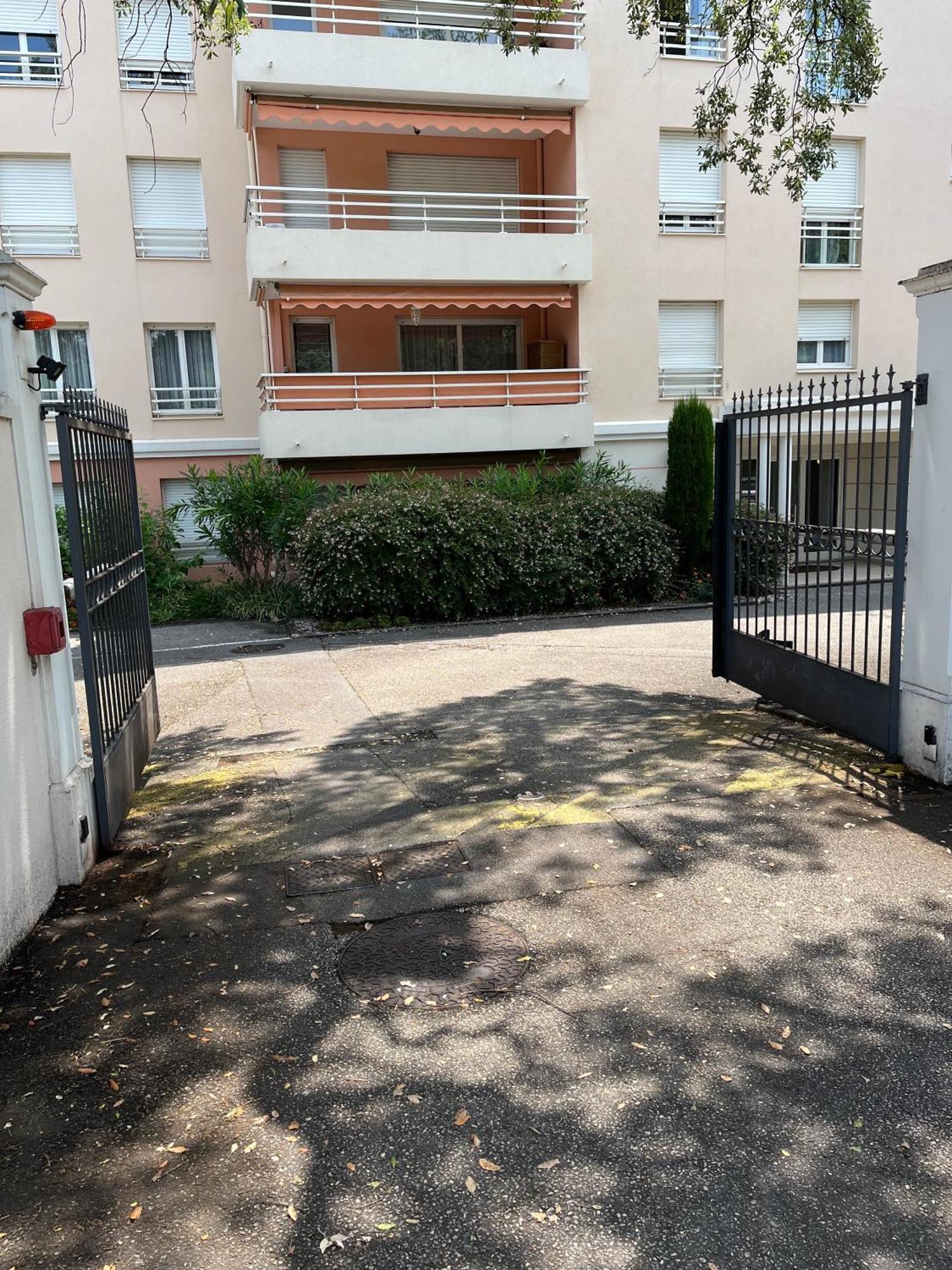Appartement 84M² Avec 2 Parkings Privatifs Villeneuve-Loubet Buitenkant foto